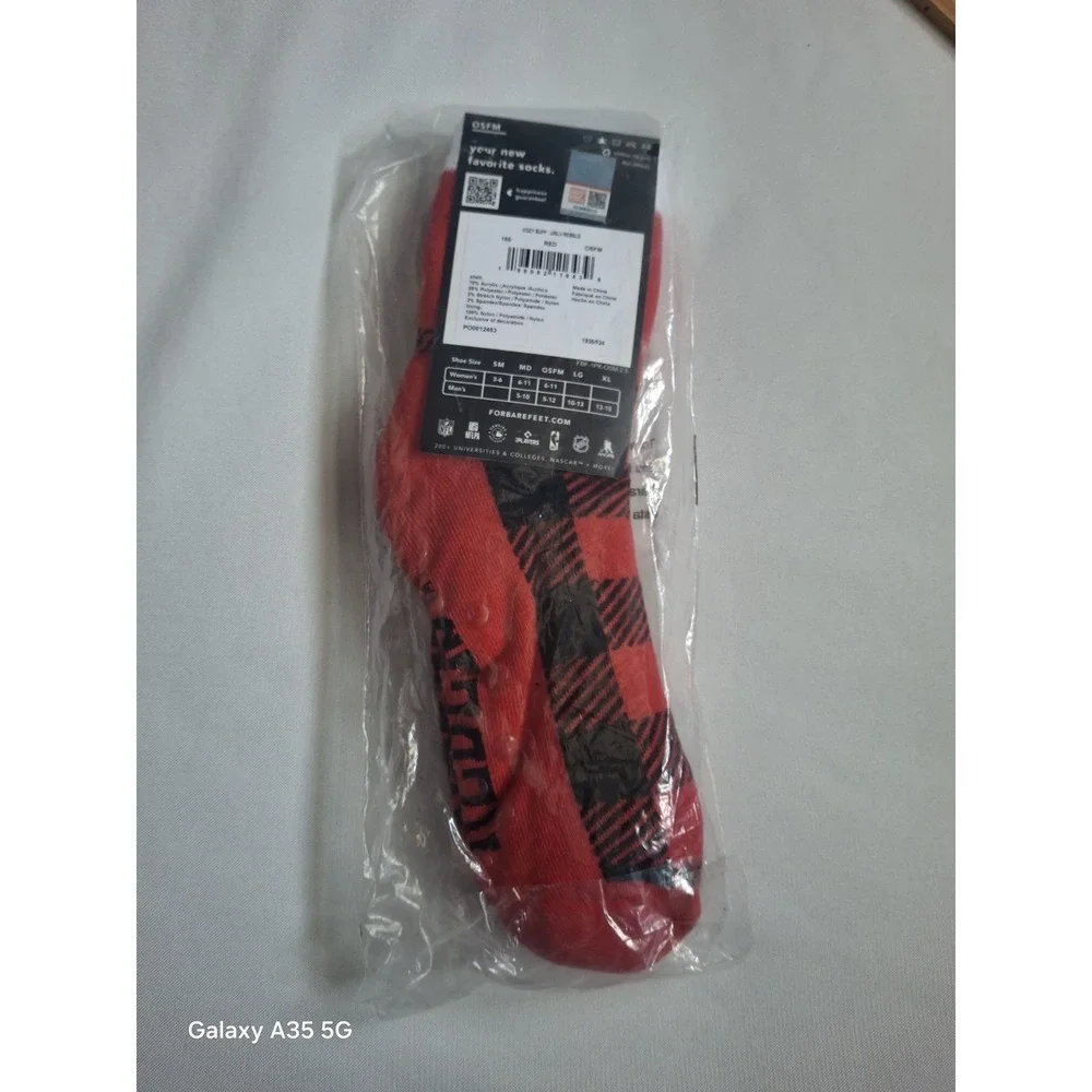 Cozy Buff UNLV Rebels Socks‎ 1 Pairs Red/Black  For Bare Feet